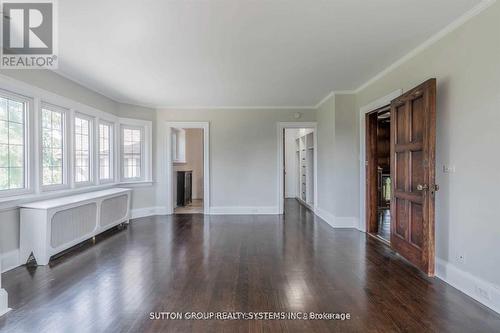 13284 Bathurst Street, King, ON - Indoor