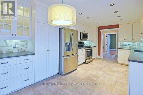 221 Sheffield Street, Newmarket, ON - Indoor Photo Showing Kitchen