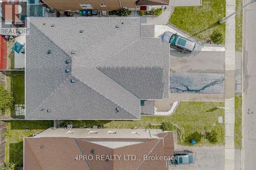 23 Hot Spring Road, Brampton, ON - Outdoor