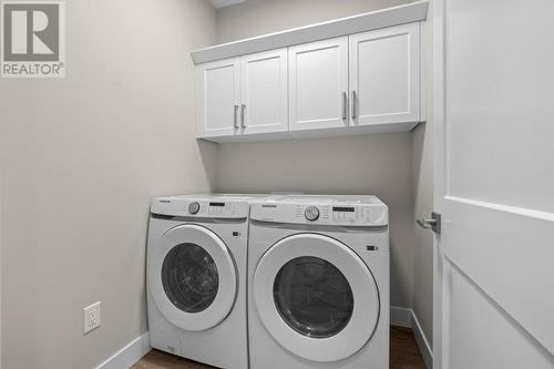 2542 Pinnacle Ridge Drive, West Kelowna, BC - Indoor Photo Showing Laundry Room