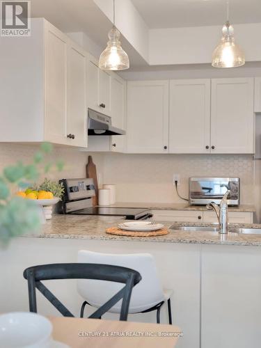 28 - 39 Drewry Avenue, Toronto, ON - Indoor Photo Showing Kitchen