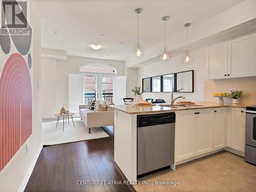 28 - 39 Drewry Avenue, Toronto, ON - Indoor Photo Showing Kitchen