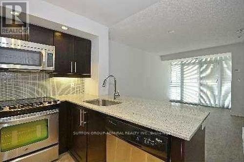 2208 - 85 East Liberty Street, Toronto, ON - Indoor Photo Showing Kitchen With Upgraded Kitchen