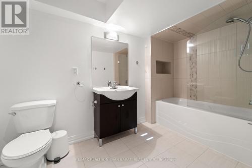 64 Cresthaven Drive, Toronto, ON - Indoor Photo Showing Bathroom