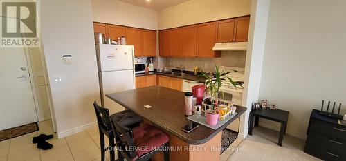 2103 - 55 Strathaven Drive, Mississauga, ON - Indoor Photo Showing Kitchen