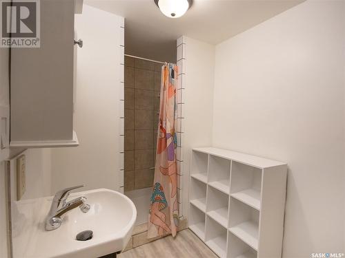 1156 Athol Street, Regina, SK - Indoor Photo Showing Bathroom