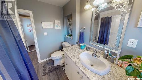 480 Smith Street, Regina, SK - Indoor Photo Showing Bathroom