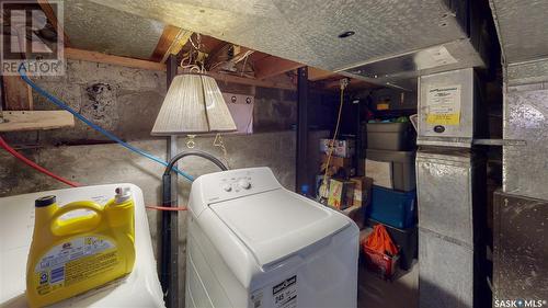 480 Smith Street, Regina, SK - Indoor Photo Showing Laundry Room