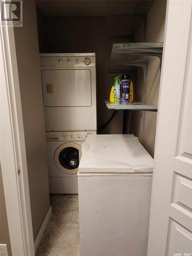 955 Montague Street, Regina, SK - Indoor Photo Showing Laundry Room