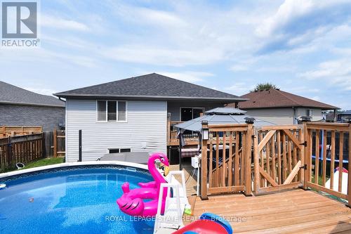 43 Brewster Way, Brantford, ON - Outdoor With Above Ground Pool With Exterior