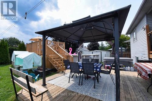 43 Brewster Way, Brantford, ON - Outdoor With Deck Patio Veranda With Exterior