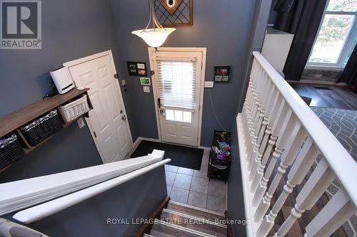 43 Brewster Way, Brantford, ON - Indoor Photo Showing Laundry Room