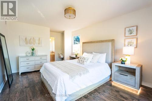 71 Chalfont Road, London, ON - Indoor Photo Showing Bedroom