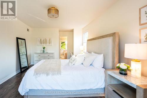 71 Chalfont Road, London, ON - Indoor Photo Showing Bedroom