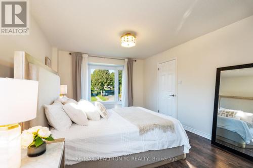 71 Chalfont Road, London, ON - Indoor Photo Showing Bedroom