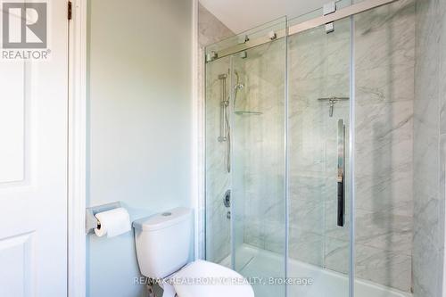 71 Chalfont Road, London, ON - Indoor Photo Showing Bathroom