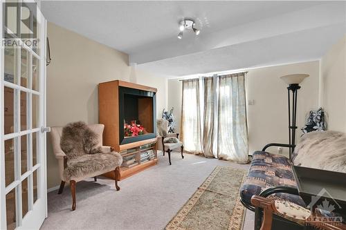 6571 Bilberry Drive, Ottawa, ON - Indoor Photo Showing Bedroom