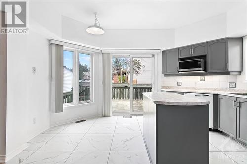 37 Stonemeadow Drive, Kanata, ON - Indoor Photo Showing Kitchen