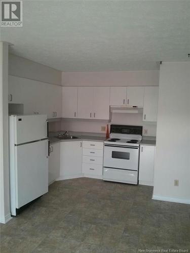 127-165 St-Francois Street, Edmundston, NB - Indoor Photo Showing Kitchen