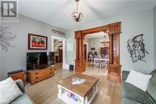 275 Dinsley Street, Blyth, ON - Indoor Photo Showing Living Room