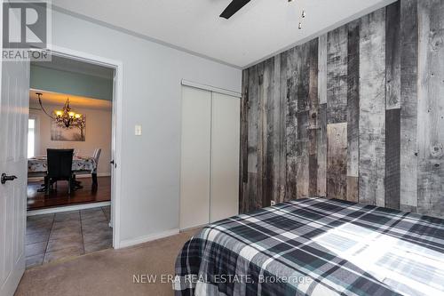 1916 Edenwood Drive, Oshawa, ON - Indoor Photo Showing Bedroom