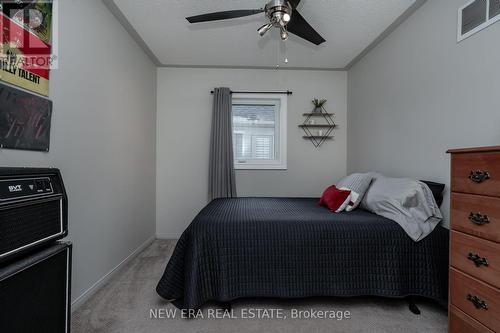 1916 Edenwood Drive, Oshawa, ON - Indoor Photo Showing Bedroom