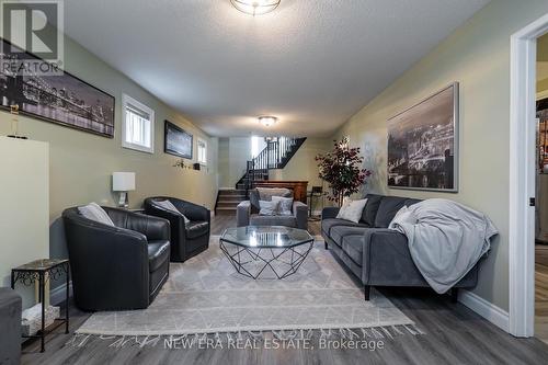 1916 Edenwood Drive, Oshawa, ON - Indoor