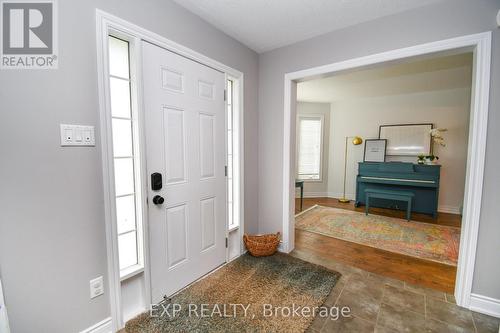 452 Greenwood Drive, Essa, ON - Indoor Photo Showing Other Room