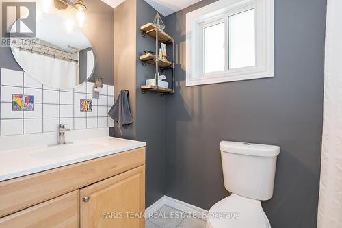 9832 Highway 12 W, Oro-Medonte, ON - Indoor Photo Showing Bathroom