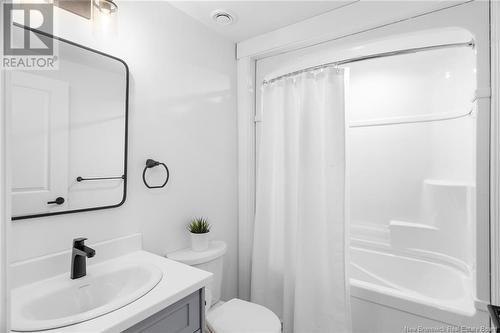 31 Lorilynn Crescent, Fredericton, NB - Indoor Photo Showing Bathroom