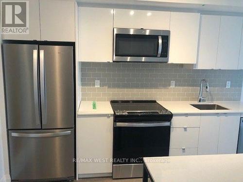 1706 - 1461 Lawrence Avenue W, Toronto, ON - Indoor Photo Showing Kitchen With Stainless Steel Kitchen