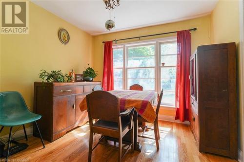 29 Mcclary Avenue, London, ON - Indoor Photo Showing Dining Room