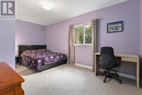 38 Barrett Crescent, London, ON - Indoor Photo Showing Bedroom