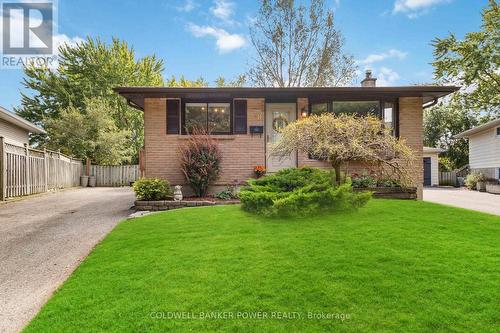 38 Barrett Crescent, London, ON - Outdoor