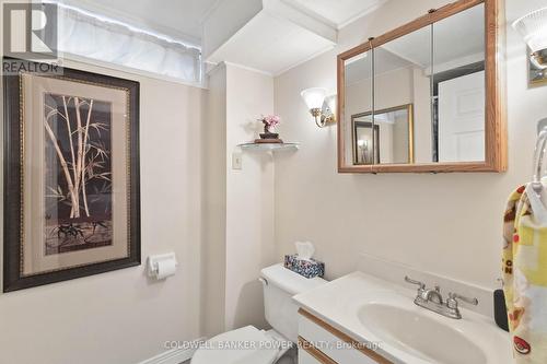 38 Barrett Crescent, London, ON - Indoor Photo Showing Bathroom