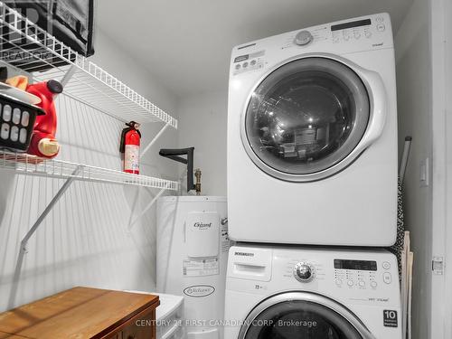 2303 - 323 Colborne Street, London, ON - Indoor Photo Showing Laundry Room