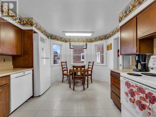 1201 Pelissier Street, Windsor, ON - Indoor Photo Showing Kitchen