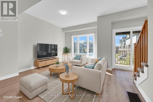 5 - 19 Picardy Drive, Hamilton, ON - Indoor Photo Showing Living Room