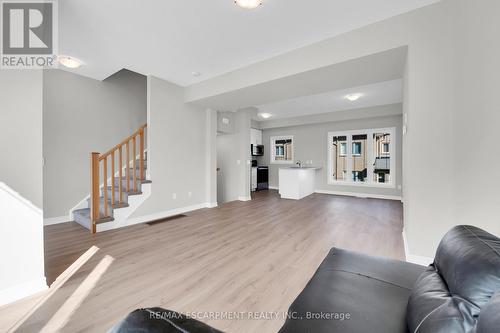 5 - 19 Picardy Drive, Hamilton, ON - Indoor Photo Showing Other Room