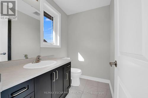 5 - 19 Picardy Drive, Hamilton, ON - Indoor Photo Showing Bathroom