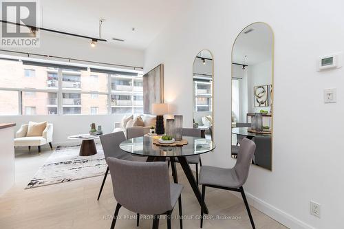 405 - 700 King Street W, Toronto, ON - Indoor Photo Showing Dining Room