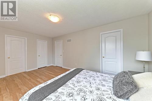 5640 Rosaline Road, Burlington, ON - Indoor Photo Showing Bedroom