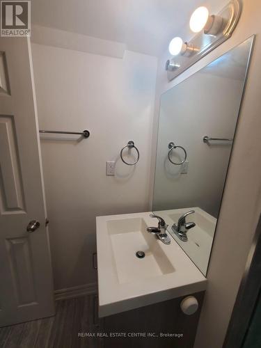 Bsmt - 5575 Whitehorn Avenue, Mississauga, ON - Indoor Photo Showing Bathroom