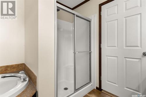 376 Keats Street, Southey, SK - Indoor Photo Showing Bathroom