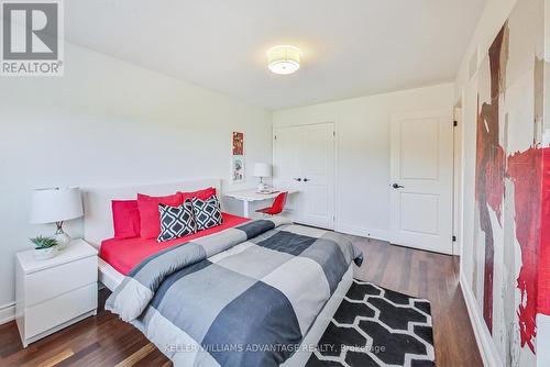 325 Buckingham Road, Newmarket, ON - Indoor Photo Showing Bedroom