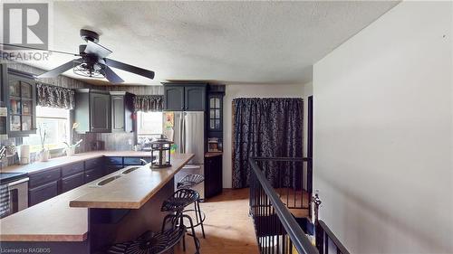 384701 Concession 4 Road, West Grey, ON - Indoor Photo Showing Kitchen