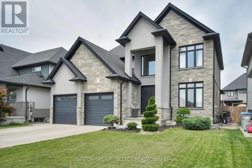 157 Jenna Drive, Strathroy-Caradoc (Ne), ON - Outdoor With Facade