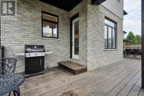 157 Jenna Drive, Strathroy-Caradoc (Ne), ON - Outdoor With Deck Patio Veranda With Exterior