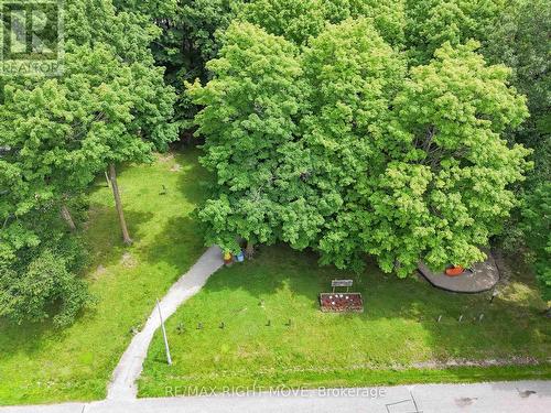 5 Dalton Crescent N, Orillia, ON - Outdoor