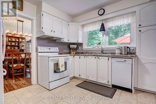 5 Dalton Crescent N, Orillia, ON - Indoor Photo Showing Kitchen